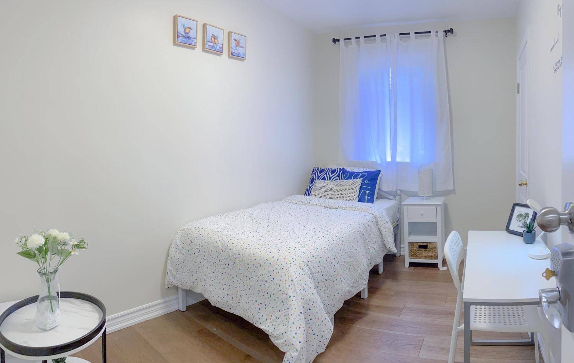 토론토 Newly-Renovated 3Br House, 12 Minutes To Airport 아파트 외부 사진